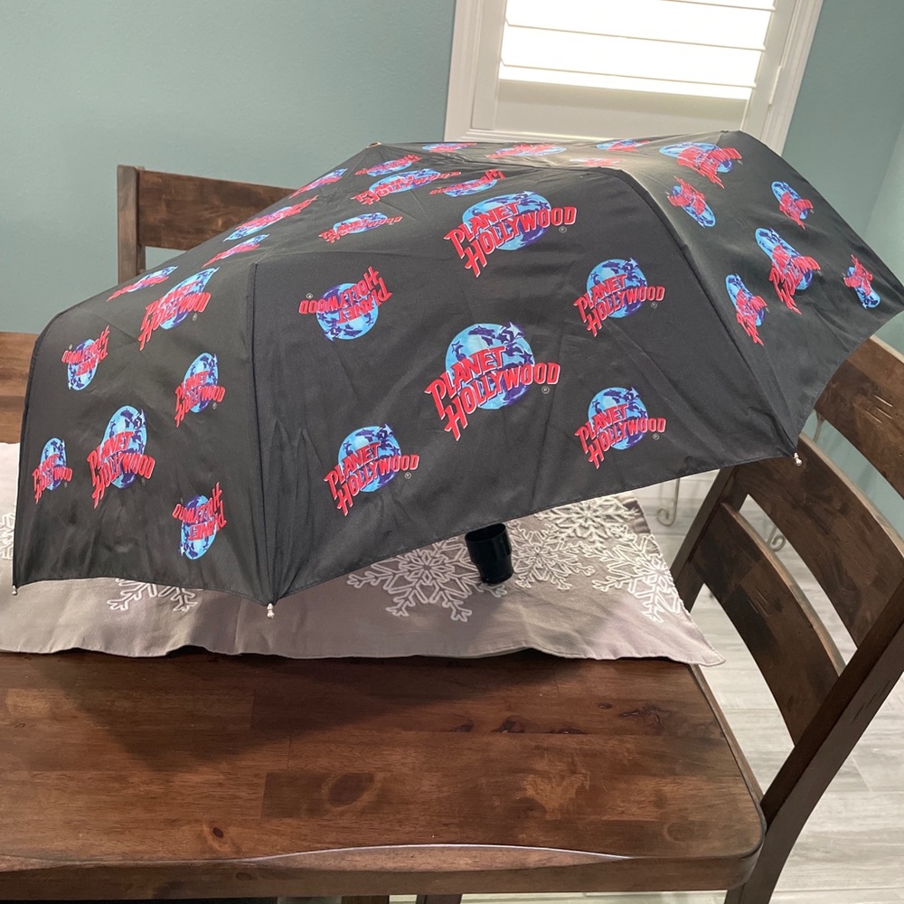 Planet hollywood umbrella - Picture 3 of 6